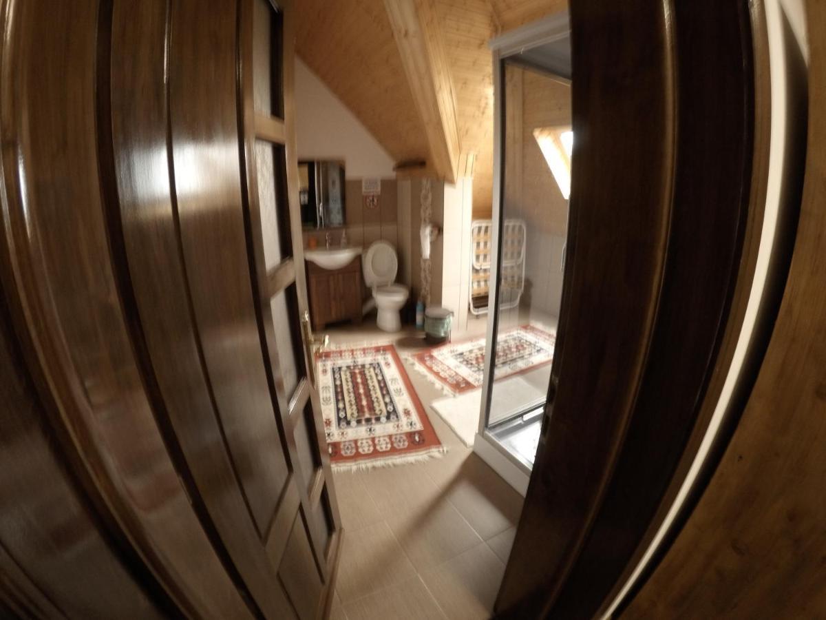 Conacul Caterinei Hotel Половраги Екстериор снимка