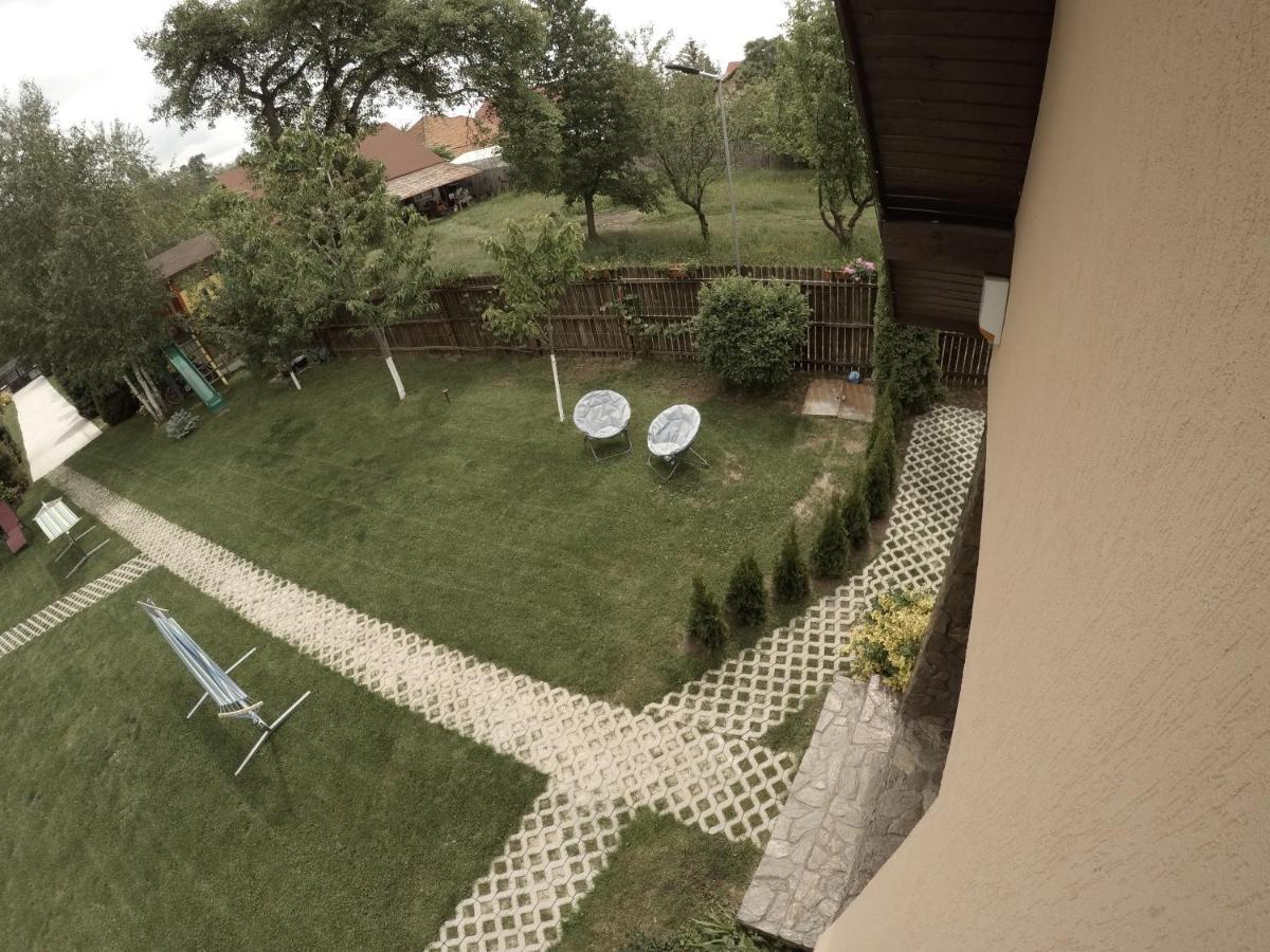 Conacul Caterinei Hotel Половраги Екстериор снимка