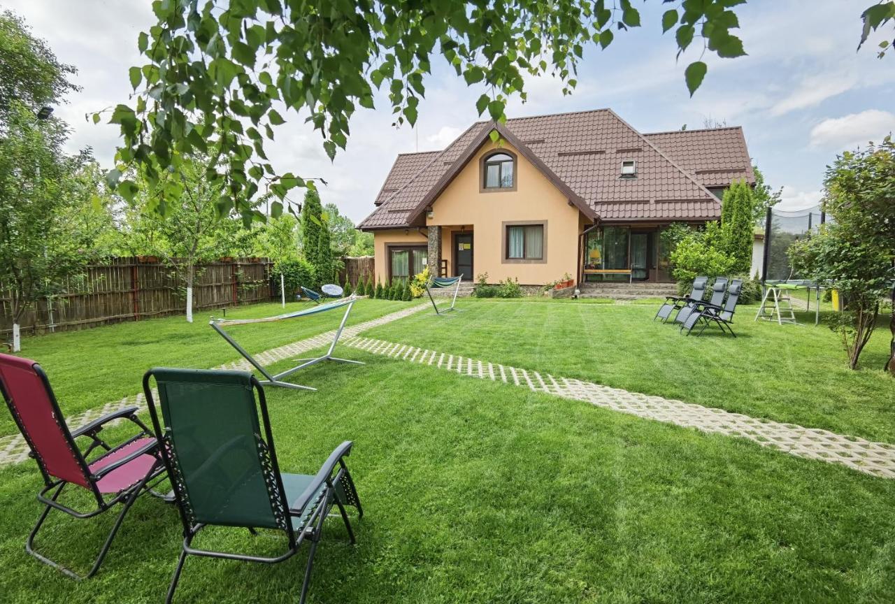 Conacul Caterinei Hotel Половраги Екстериор снимка