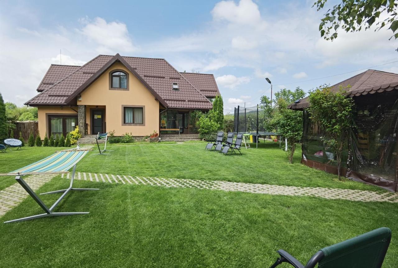 Conacul Caterinei Hotel Половраги Екстериор снимка